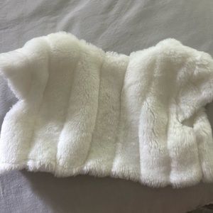 Adorable fur white Shaw for girls size 4/5T